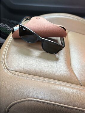Ray-Ban Black Sunglasses with Tan Case